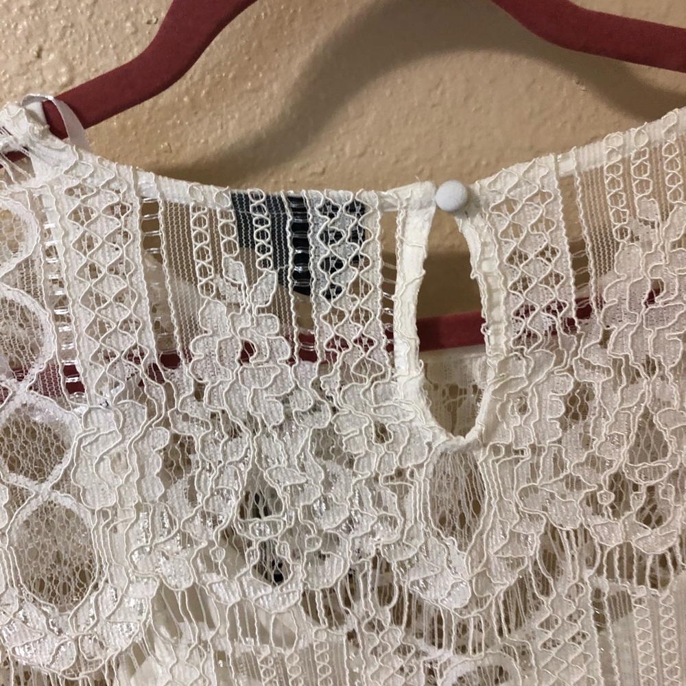 NWT City Chic Lace Top - Picture 3 of 6